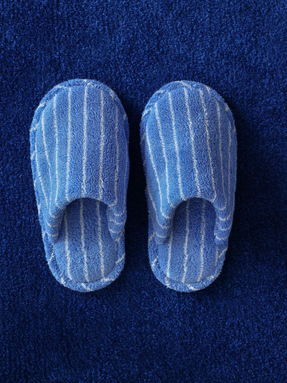 Linear Stripe Slippers