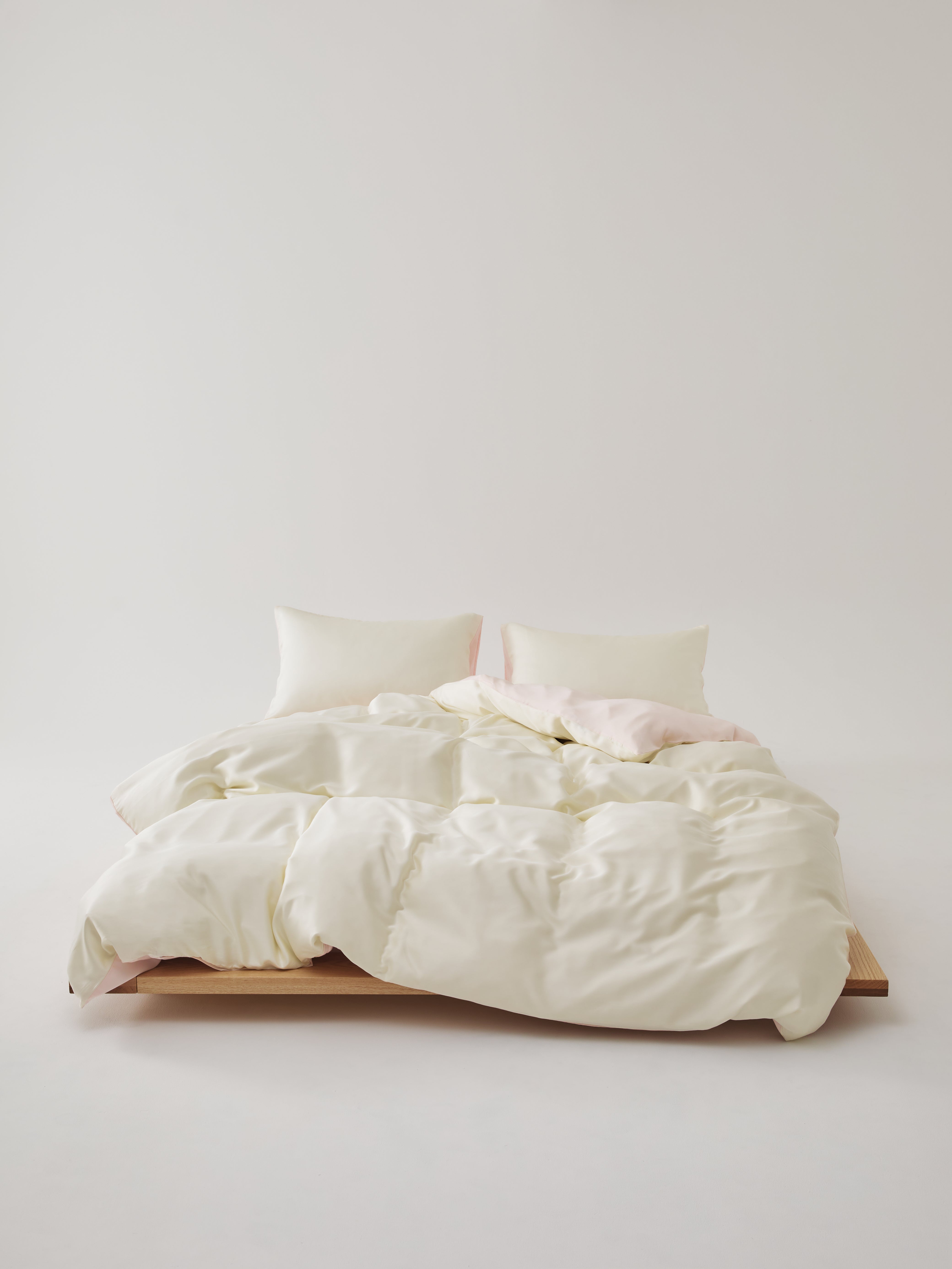 Jordbærmælk — 60s TENCEL™ Lyocell Bedding Set