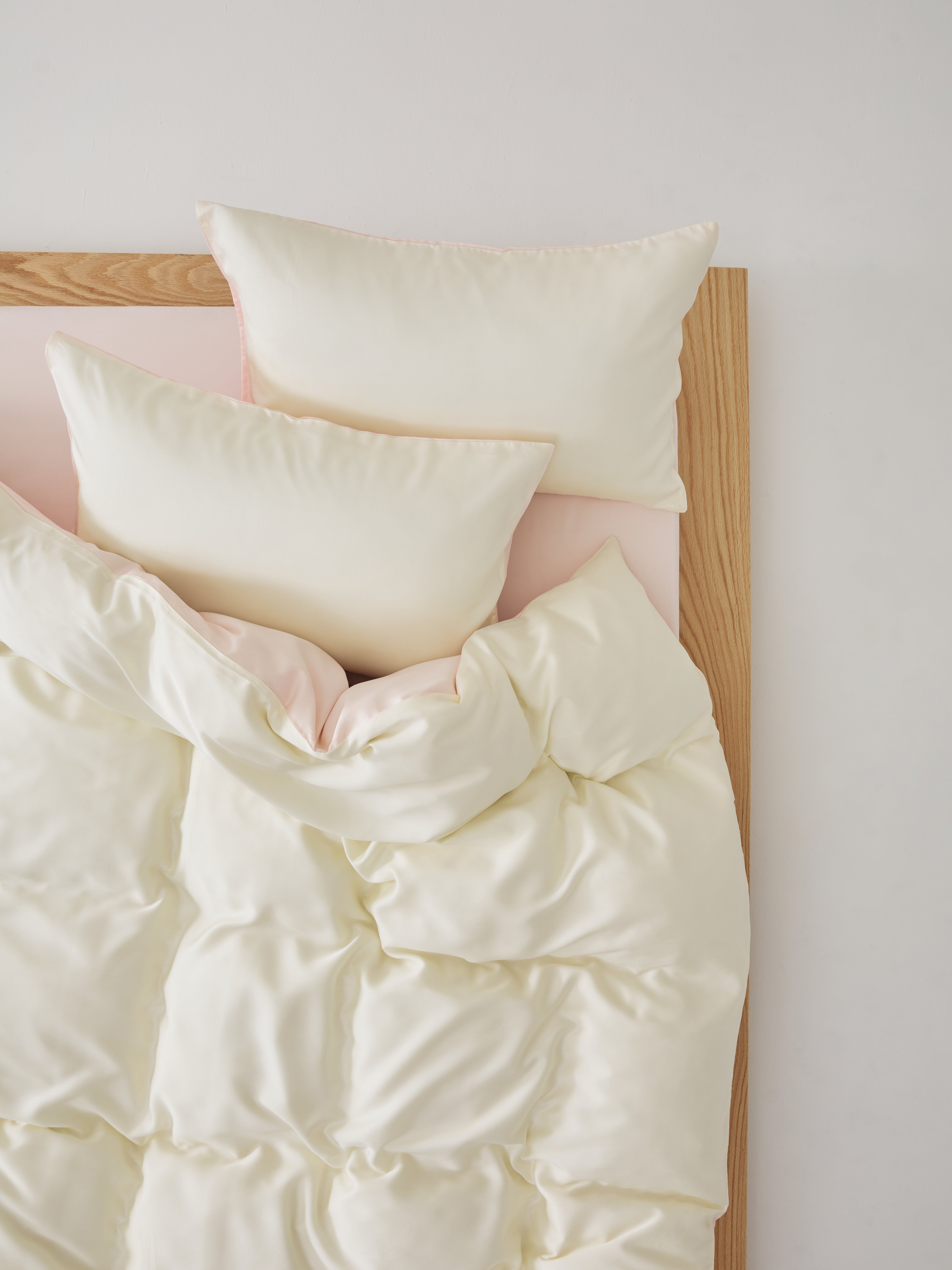 Jordbærmælk — 60s TENCEL™ Lyocell Bedding Set
