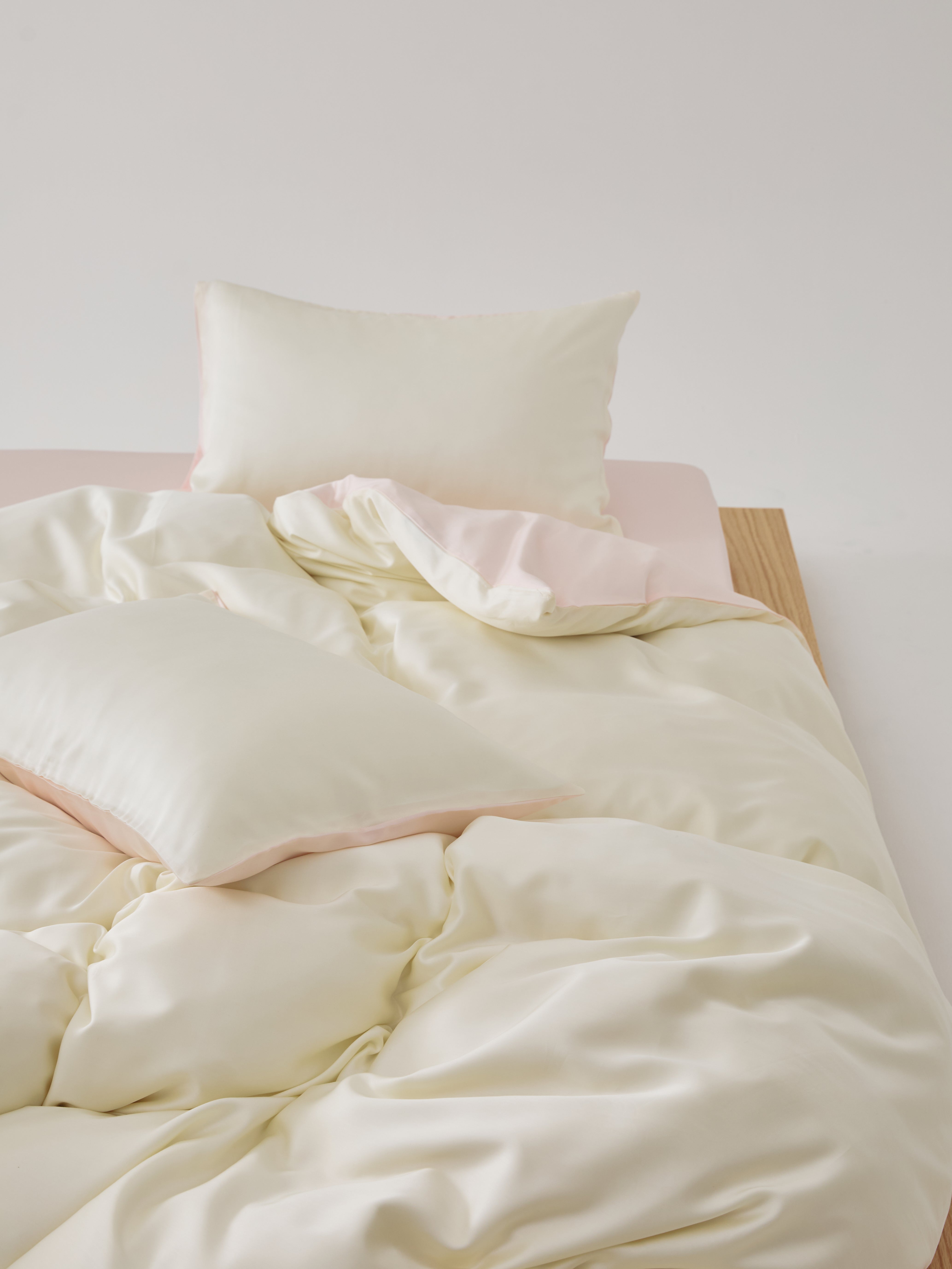 Jordbærmælk — 60s TENCEL™ Lyocell Bedding Set